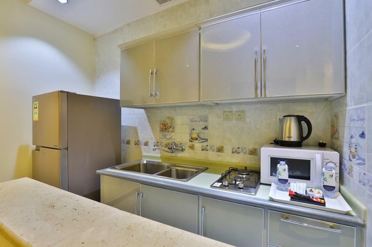 Dreams Houses Furnished Suites 타부크 외부 사진