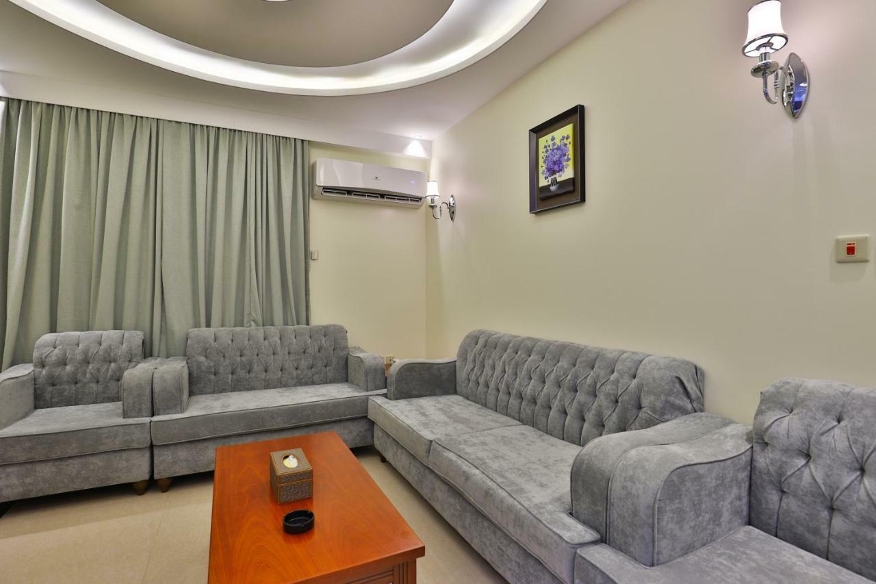 Dreams Houses Furnished Suites 타부크 외부 사진