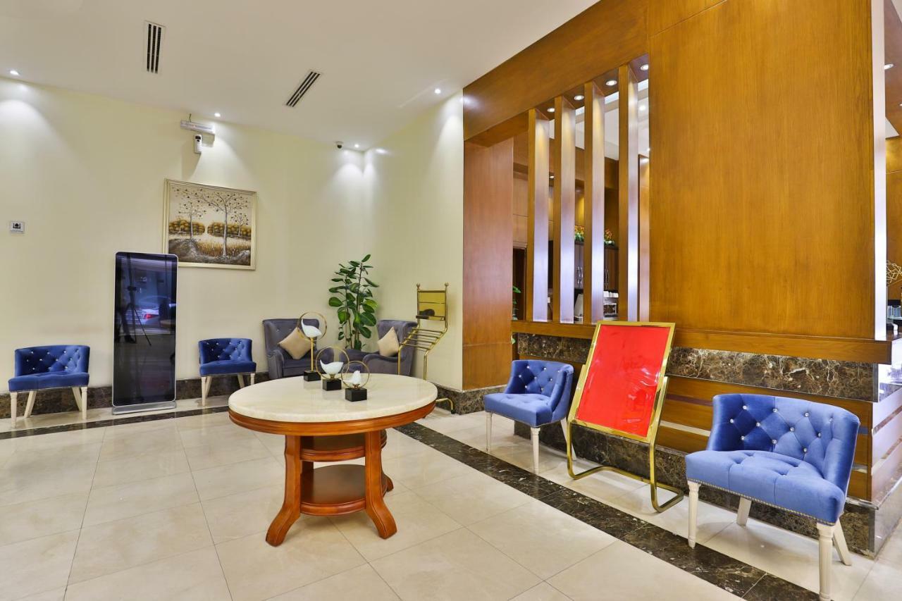 Dreams Houses Furnished Suites 타부크 외부 사진