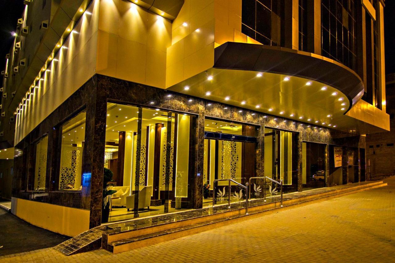 Dreams Houses Furnished Suites 타부크 외부 사진